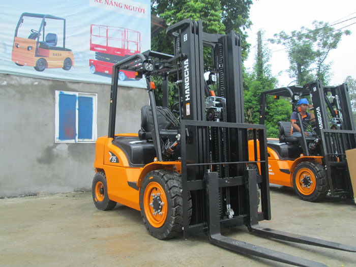 xe-nang-hangcha-3-5-tan-x-series-6